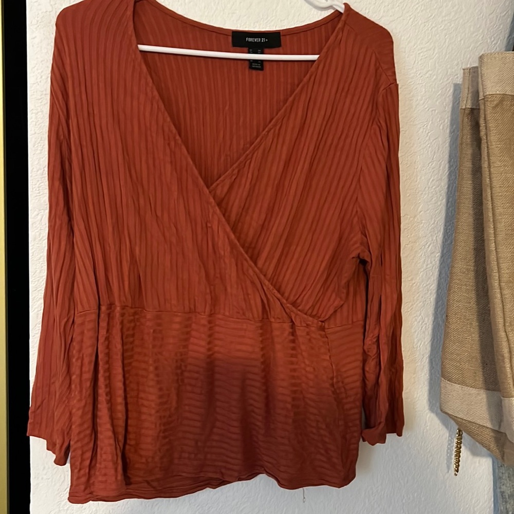 Stretchy orange long sleeve top